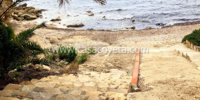 22. Beach at 75 meters from the villa - copia