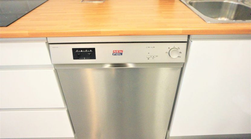 1df0bd99-acf9-41a8-856a-5920e65f579e.f10