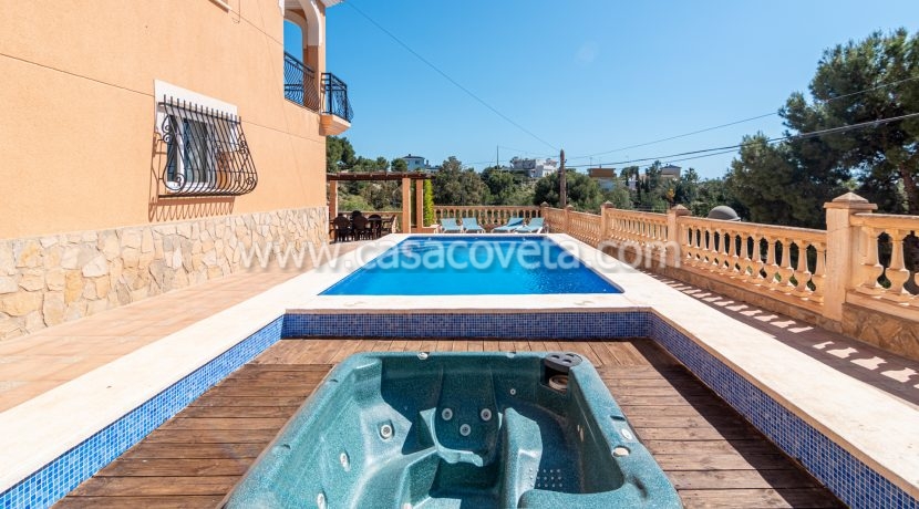 1920x1080_R3829579 Piscina 021657359050651